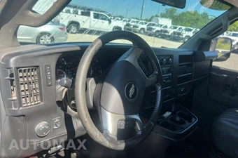 2019 Chevrolet Express 2500 Cargo Van 1WT 155.0" WB - miniatura 9