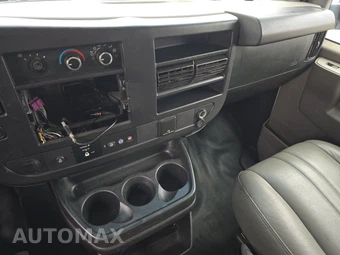 2019 Chevrolet Express 2500 Cargo Van 1WT 155.0" WB - miniatura 11