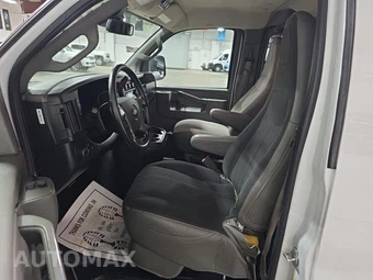 2019 Chevrolet Express 2500 Passenger Van LS 1LS 135.0" WB - miniatura 13