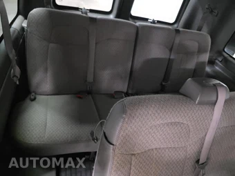 2019 Chevrolet Express 2500 Passenger Van LS 1LS 135.0" WB - miniatura 17