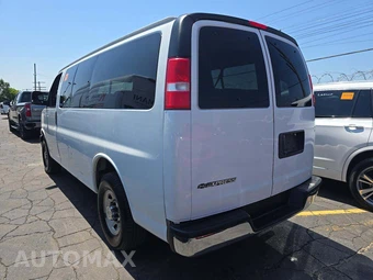 2019 Chevrolet Express 2500 Passenger Van LT 1LT 135.0" WB - miniatura 2