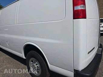 2019 Chevrolet Express 3500 Cargo Van 1WT 135.0" WB - miniatura 21