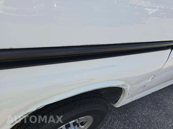 2019 Chevrolet Express 3500 Cargo Van 1WT 135.0" WB - miniatura 24