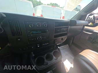 2019 Chevrolet Express 3500 Cargo Van 1WT 135.0" WB - miniatura 10