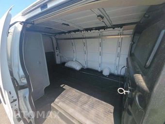 2019 Chevrolet Express 3500 Cargo Van 1WT 135.0" WB - miniatura 15