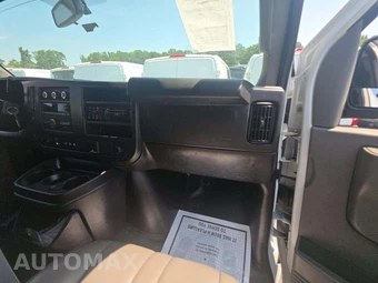 2019 Chevrolet Express 3500 Cargo Van 1WT 135.0" WB - miniatura 18