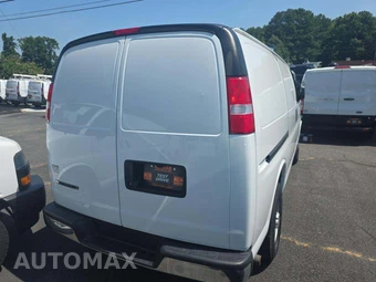 2019 Chevrolet Express 3500 Cargo Van 1WT 135.0" WB - miniatura 3