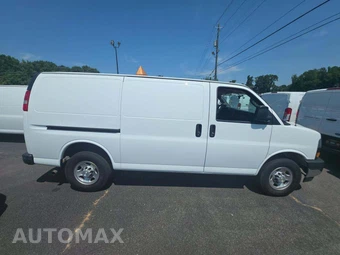2019 Chevrolet Express 3500 Cargo Van 1WT 135.0" WB - miniatura 4