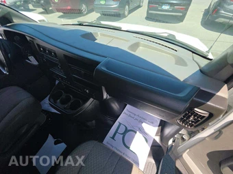 2019 Chevrolet Express 3500 Cargo Van 1WT 135.0" WB - miniatura 17