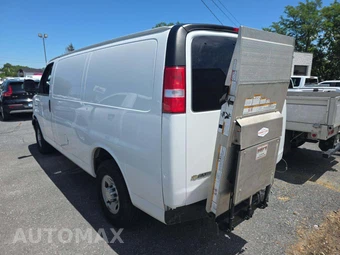 2019 Chevrolet Express 3500 Cargo Van 1WT 135.0" WB - miniatura 2