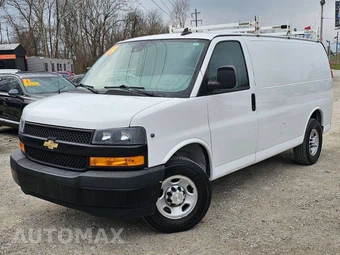 2019 Chevrolet Express 3500 Cargo Van 1WT 135.0" WB - miniatura 3