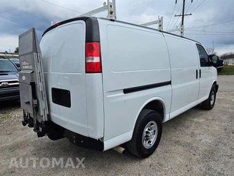 2019 Chevrolet Express 3500 Cargo Van 1WT 135.0" WB - miniatura 6