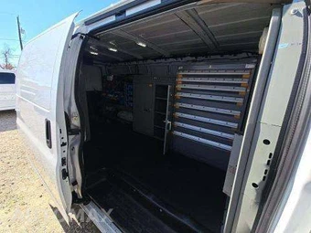 2019 Chevrolet Express 3500 Cargo Van 1WT 155.0" WB - miniatura 15