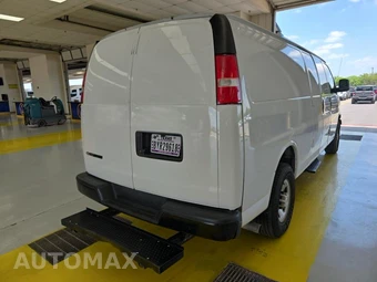 2019 Chevrolet Express 3500 Cargo Van 1WT 155.0" WB - miniatura 4
