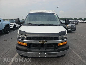 2019 Chevrolet Express 3500 Cutaway 1WT - miniatura 2