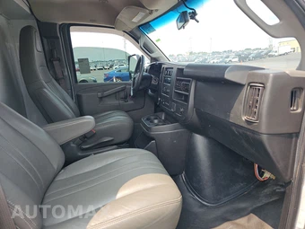 2019 Chevrolet Express 3500 Cutaway 1WT - miniatura 8
