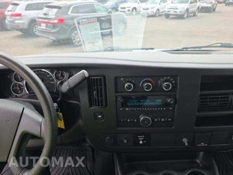2019 Chevrolet Express 3500 Cutaway 1WT - miniatura 10
