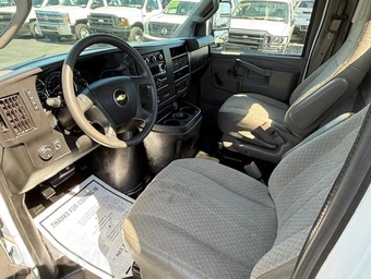 2019 Chevrolet Express 3500 Cutaway 1WT - miniatura 13