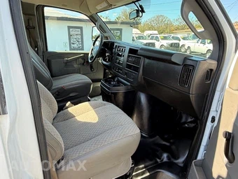 2019 Chevrolet Express 3500 Cutaway 1WT - miniatura 16