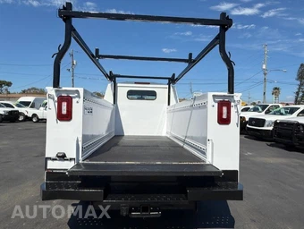 2019 Chevrolet Express 3500 Cutaway 1WT - miniatura 7