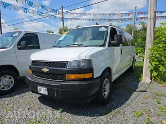 2019 Chevrolet Express 3500 Passenger Van LS 1LS 155.0" WB
