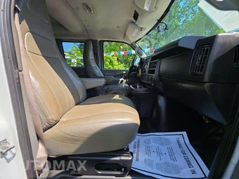 2019 Chevrolet Express 3500 Passenger Van LS 1LS 155.0" WB - miniatura 19