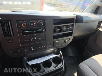2019 Chevrolet Express 3500 Passenger Van LT 1LT 155.0" WB - miniatura 11
