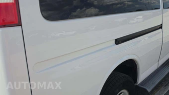 2019 Chevrolet Express 3500 Passenger Van LT 1LT 155.0" WB - miniatura 18