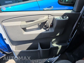 2019 Chevrolet Express 3500 Passenger Van LT 1LT 155.0" WB - miniatura 9