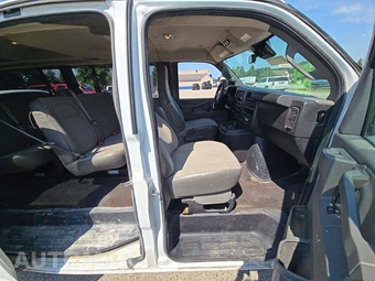 2019 Chevrolet Express 3500 Passenger Van LT 1LT 155.0" WB - miniatura 14