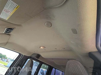 2019 Chevrolet Express 3500 Passenger Van LT 1LT 155.0" WB - miniatura 8