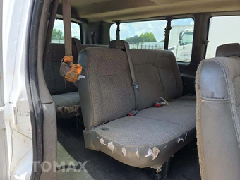 2019 Chevrolet Express 3500 Passenger Van LT 1LT 155.0" WB - miniatura 14