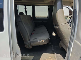 2019 Chevrolet Express 3500 Passenger Van LT 1LT 155.0" WB - miniatura 17