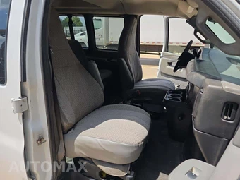 2019 Chevrolet Express 3500 Passenger Van LT 1LT 155.0" WB - miniatura 19