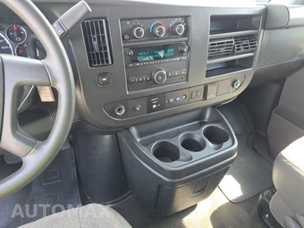 2019 Chevrolet Express 3500 Passenger Van LT 1LT 155.0" WB - miniatura 11