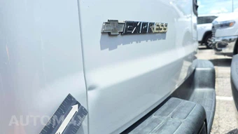 2019 Chevrolet Express 3500 Passenger Van LT 1LT 155.0" WB - miniatura 24