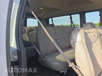 2019 Chevrolet Express 3500 Passenger Van LT 1LT 155.0" WB - miniatura 14