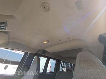 2019 Chevrolet Express 3500 Passenger Van LT 1LT 155.0" WB - miniatura 11