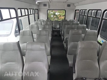 2019 Chevrolet Express 4500 Cutaway 2WT DRW – miniatura 32