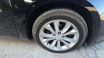 2019 Chevrolet Malibu Hybrid 1HY - miniatura 28