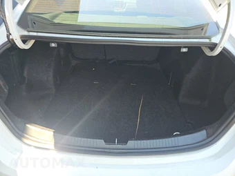 2019 Chevrolet Malibu LS 1LS – miniatura 17