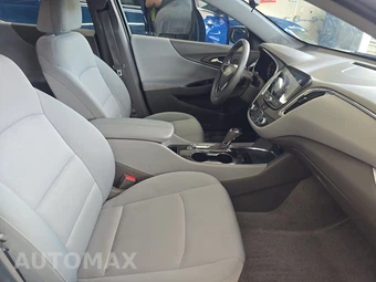 2019 Chevrolet Malibu LT 1LT – miniatura 8