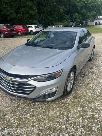 2019 Chevrolet Malibu LT 1LT - miniatura 2