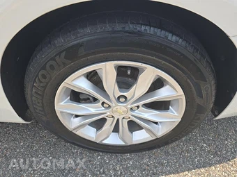 2019 Chevrolet Malibu LT 1LT – miniatura 11