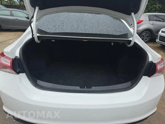 2019 Chevrolet Malibu LT 1LT – miniatura 13