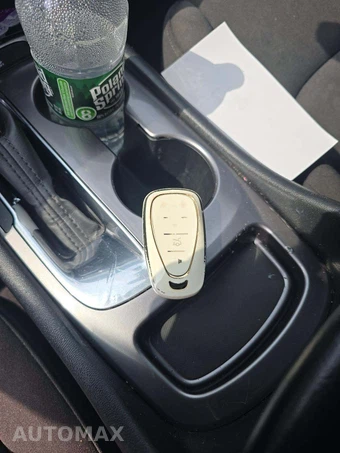 2019 Chevrolet Malibu RS 1SP – miniatura 8