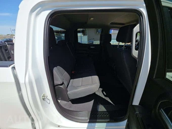2019 Chevrolet Silverado 1500 Custom Crew Cab Short Bed 1CX - miniatura 16