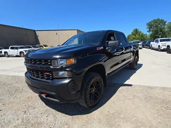 2019 Chevrolet Silverado 1500 Custom Trail Boss Crew Cab Medium Bed 2CX