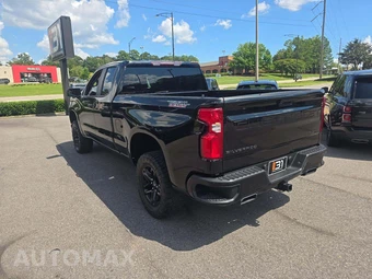 2019 Chevrolet Silverado 1500 Custom Trail Boss Extended Cab Medium Bed 2CX - miniatura 2