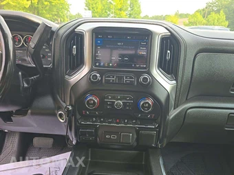 2019 Chevrolet Silverado 1500 LT Trail Boss Crew Cab Medium Bed 2LT - miniatura 7